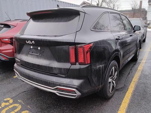 2023 Kia Sorento S