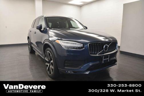 2022 Volvo XC90 T6 Momentum