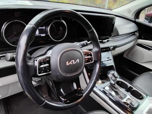 2022 Kia Carnival EX