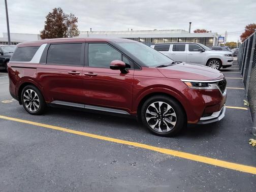 2022 Kia Carnival EX