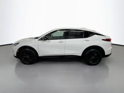 Summit White 2024 Buick Envista Sport Touring FWD