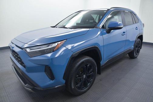 2022 Toyota RAV4 Hybrid SE