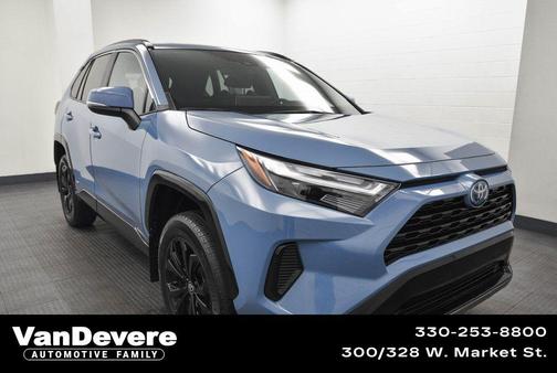 2022 Toyota RAV4 Hybrid SE