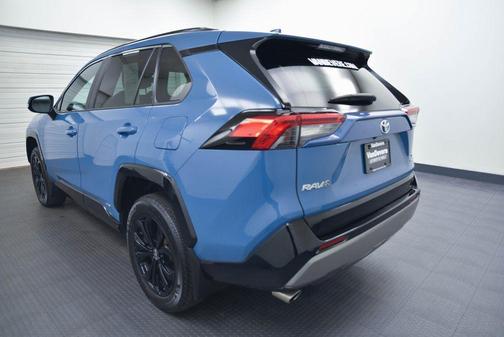 2022 Toyota RAV4 Hybrid SE