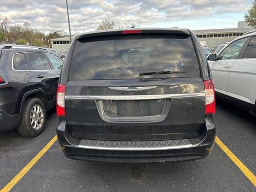 2015 Chrysler Town & Country Touring