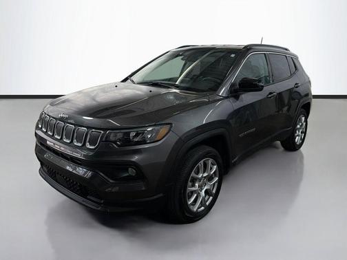 Granite Crystal Metallic Clearcoat 2022 Jeep Compass Latitude Lux