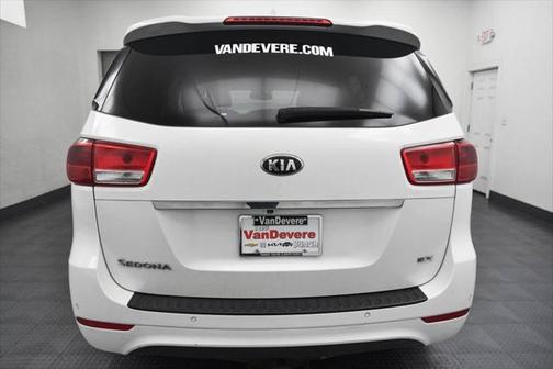 2016 Kia Sedona EX