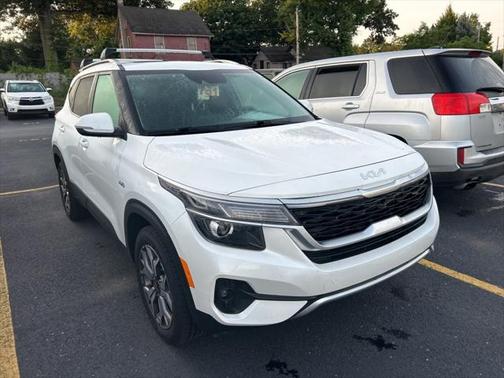 2022 Kia Seltos EX