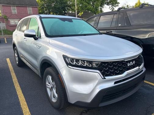 2022 Kia Sorento LX