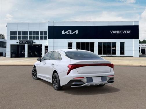 2025 Kia K5 LXS