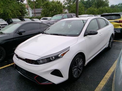 Snow White Pearl 2023 Kia Forte GT-Line