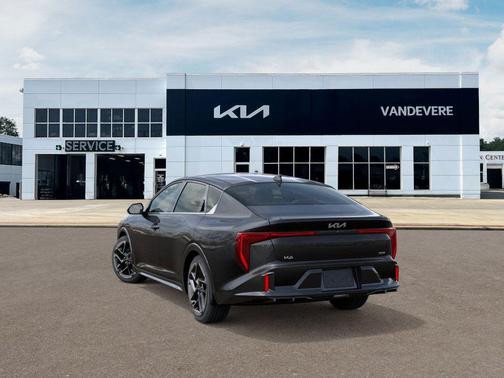2025 Kia K4 GT-Line