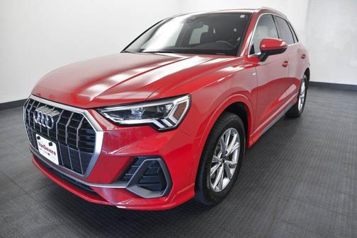 2024 Audi Q3 Premium 45 TFSI S line quattro Tiptronic
