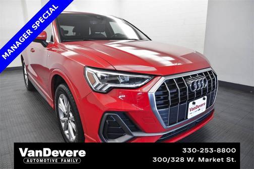 2024 Audi Q3 Premium 45 TFSI S line quattro Tiptronic