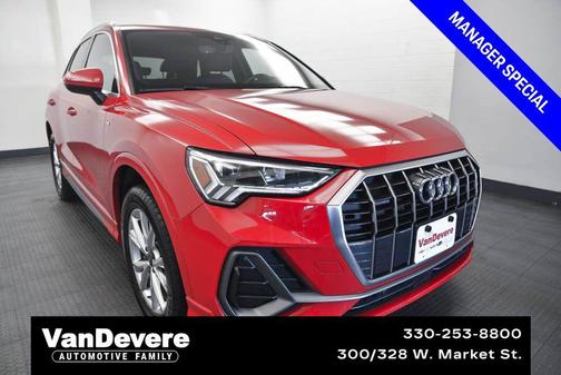2024 Audi Q3 Premium 45 TFSI S line quattro Tiptronic