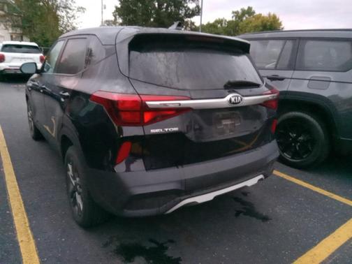 2021 Kia Seltos LX