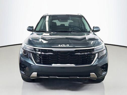 Gravity Gray 2024 Kia Seltos S