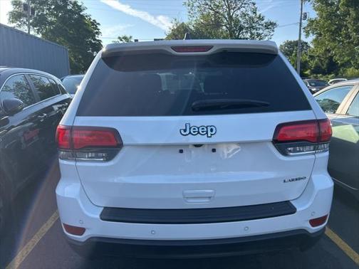 2020 Jeep Grand Cherokee Laredo