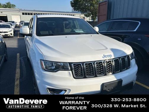 2020 Jeep Grand Cherokee Laredo