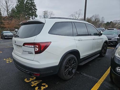 2021 Honda Pilot AWD Black Edition