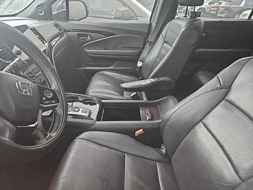 2021 Honda Pilot AWD Black Edition
