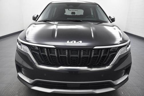 2023 Kia Carnival EX