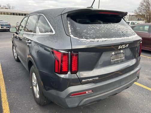 2023 Kia Sorento LX