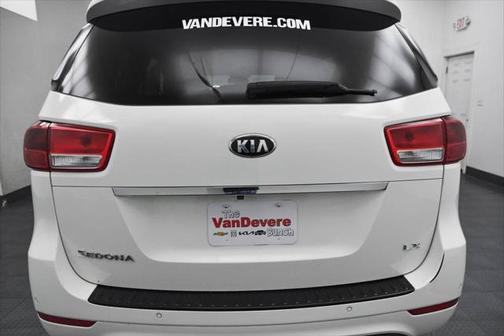 2016 Kia Sedona LX