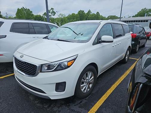 2016 Kia Sedona LX