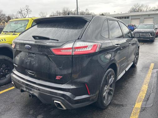2020 Ford Edge ST