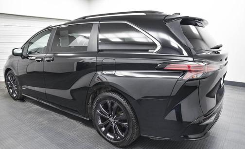 2021 Toyota Sienna XSE 7 Passenger