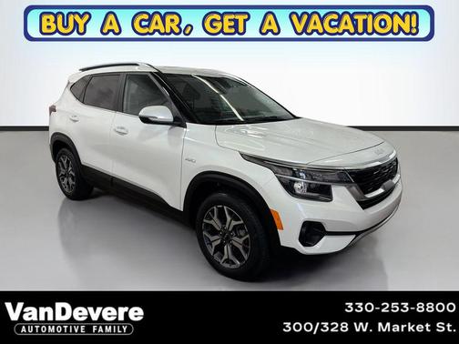 Snow White Pearl 2022 Kia Seltos EX