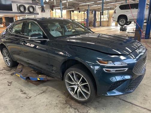 2022 Genesis G70 2.0T AWD