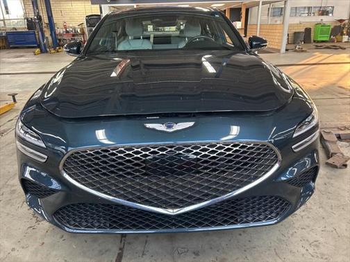 2022 Genesis G70 2.0T AWD
