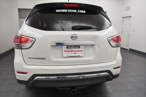 2015 Nissan Pathfinder S
