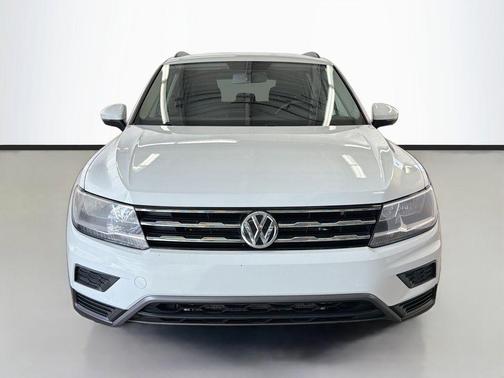 White 2018 Volkswagen Tiguan 2.0T S