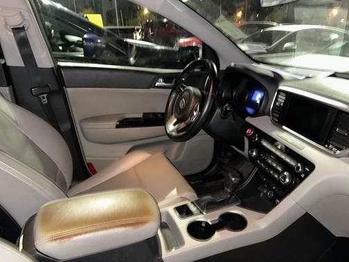 2020 Kia Sportage EX