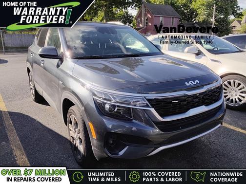 Gravity Gray 2023 Kia Seltos S