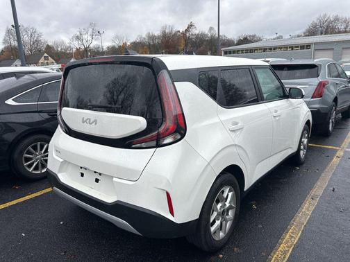 2024 Kia Soul LX