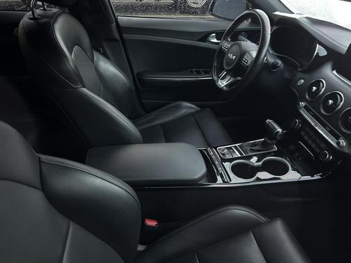 2022 Kia Stinger GT-Line