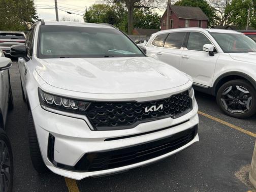 Glacial White Pearl 2023 Kia Sorento S