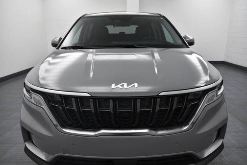 2023 Kia Carnival EX