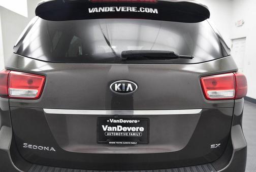 2017 Kia Sedona EX