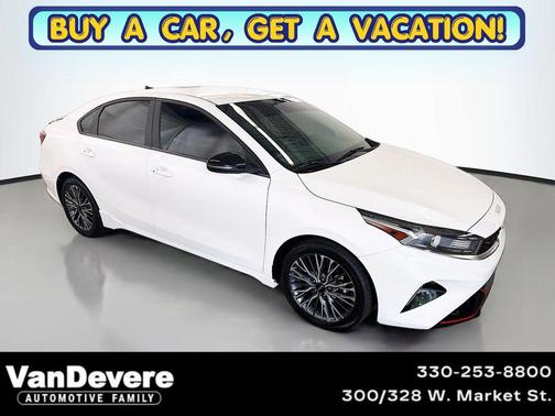Snow White Pearl 2024 Kia Forte GT-Line
