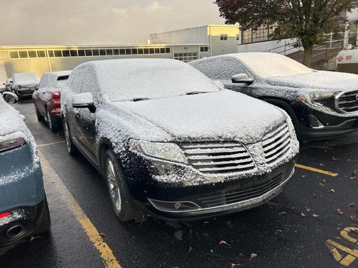 2019 Lincoln MKT Standard