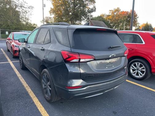 2022 Chevrolet Equinox FWD RS