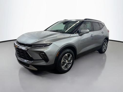 Sterling Gray Metallic 2024 Chevrolet Blazer 2LT