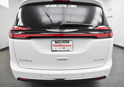2022 Chrysler Pacifica Limited