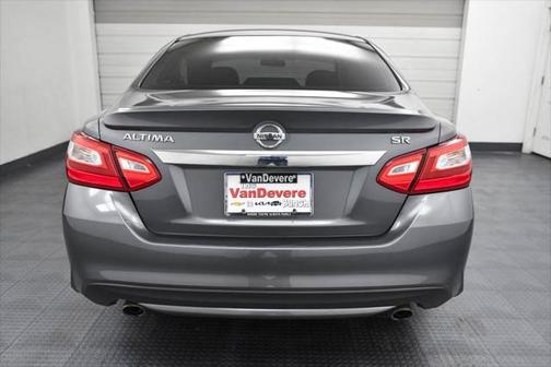 2016 Nissan Altima 2.5 SR