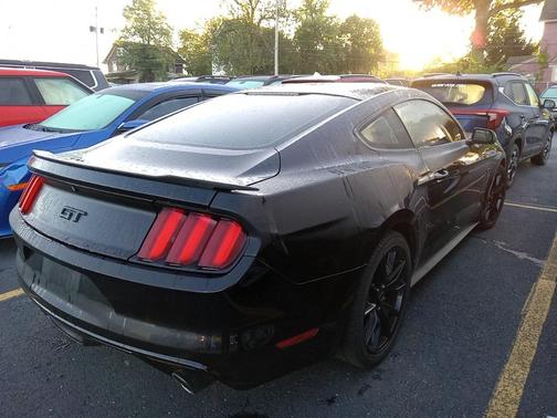 2017 Ford Mustang GT